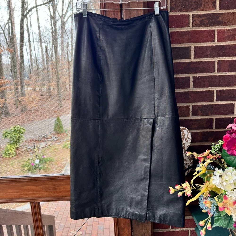 WILSONS The Leather Experts Woman Black Leather  Vintage Skirt Size 12